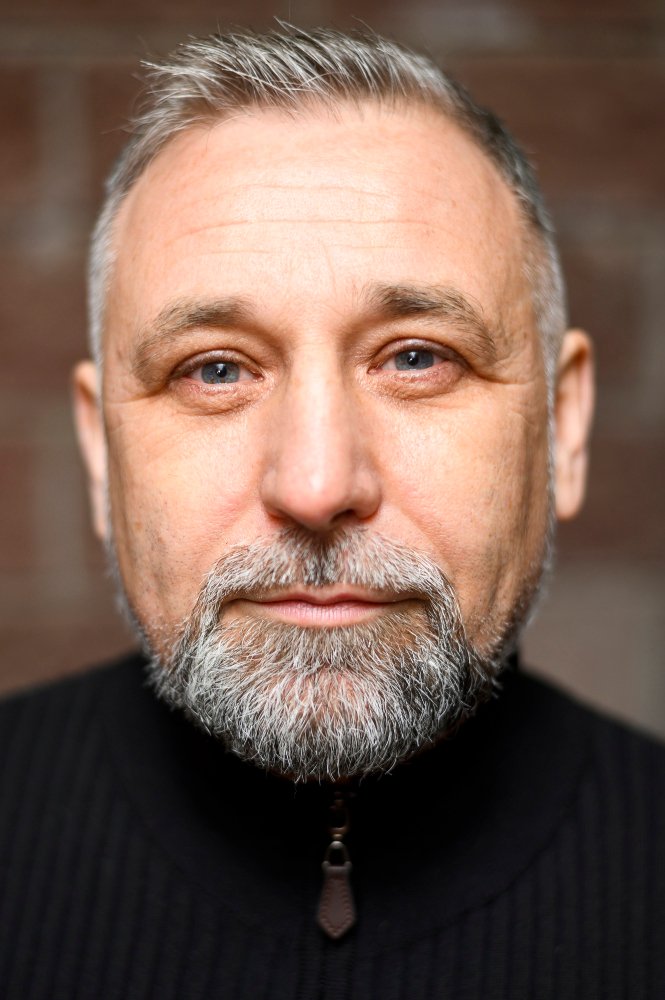 Oliver Thompson
